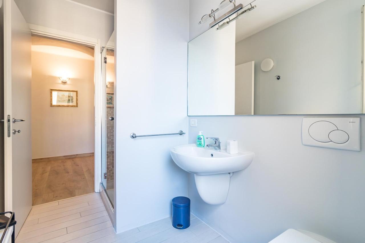 Apartment Delle Rose - Menaggio Dış mekan fotoğraf